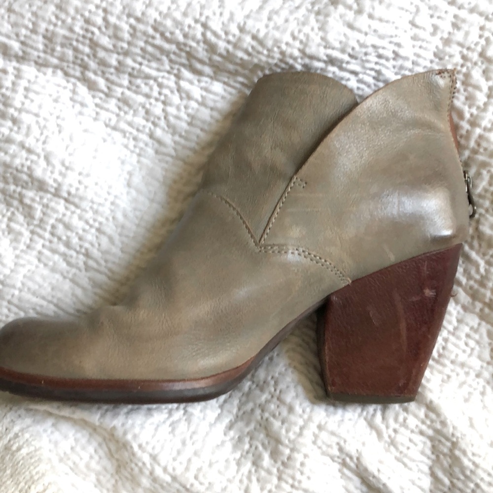 Kork Ease leather back zip booties